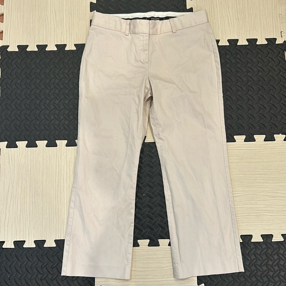 Express editor work pants in khaki color size 4